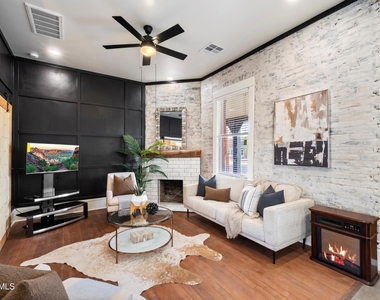 706 E Whitton Avenue - Photo Thumbnail 1