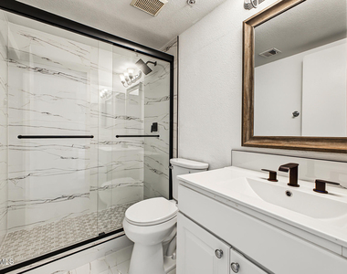 3633 N 3rd Avenue - Photo Thumbnail 23