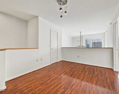 3633 N 3rd Avenue - Photo Thumbnail 12