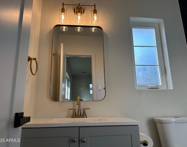 4314 E Oak Street - Photo Thumbnail 15