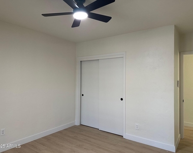 4314 E Oak Street - Photo Thumbnail 19