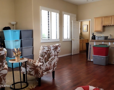 674 W Desert Broom Drive - Photo Thumbnail 27