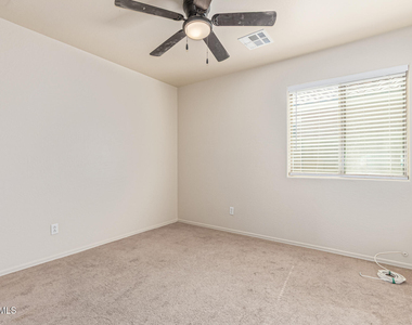 25781 W Dunlap Road - Photo Thumbnail 15