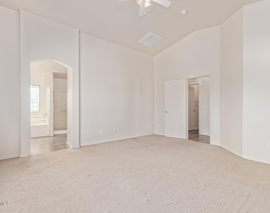 25781 W Dunlap Road - Photo Thumbnail 9