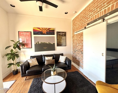 706 E Whitton Avenue - Photo Thumbnail 8