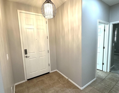 1719 W Owens Way - Photo Thumbnail 1