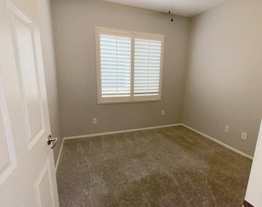 1719 W Owens Way - Photo Thumbnail 23