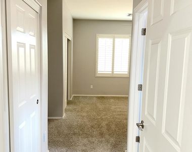 1719 W Owens Way - Photo Thumbnail 16