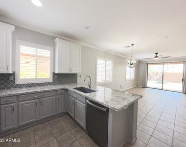1719 W Owens Way - Photo Thumbnail 13