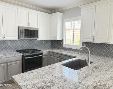 1719 W Owens Way - Photo Thumbnail 10