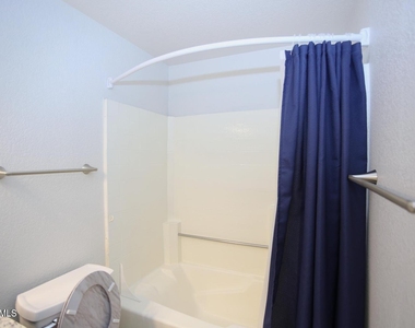 924 E Manor Drive - Photo Thumbnail 28