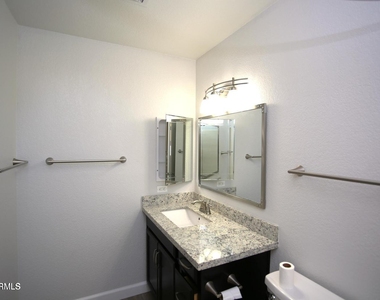 924 E Manor Drive - Photo Thumbnail 25