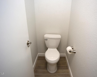 924 E Manor Drive - Photo Thumbnail 22