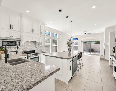 2075 W Riverside Street - Photo Thumbnail 18
