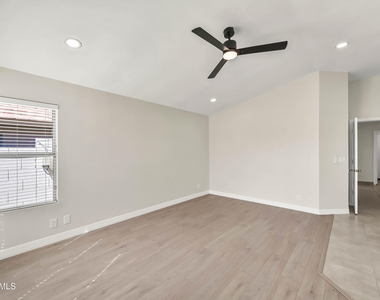 2075 W Riverside Street - Photo Thumbnail 19