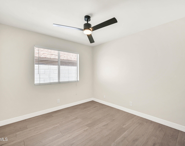 2075 W Riverside Street - Photo Thumbnail 32