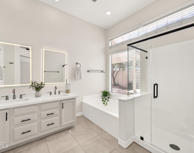 2075 W Riverside Street - Photo Thumbnail 20
