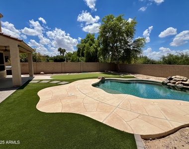 2890 S Miller Drive - Photo Thumbnail 26