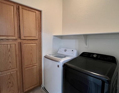 2890 S Miller Drive - Photo Thumbnail 18