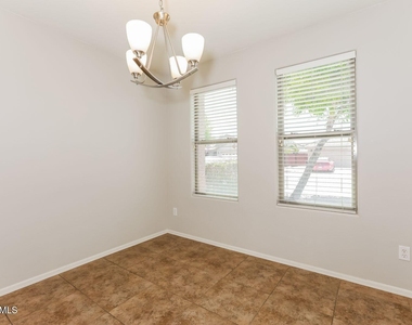 2770 E Dust Devil Drive - Photo Thumbnail 7