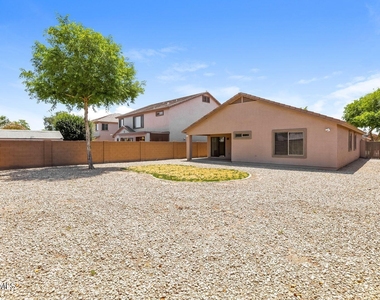 2770 E Dust Devil Drive - Photo Thumbnail 24