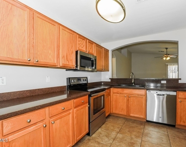 2770 E Dust Devil Drive - Photo Thumbnail 12