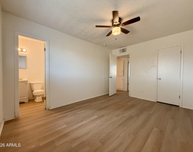 5825 W Flower Street - Photo Thumbnail 17