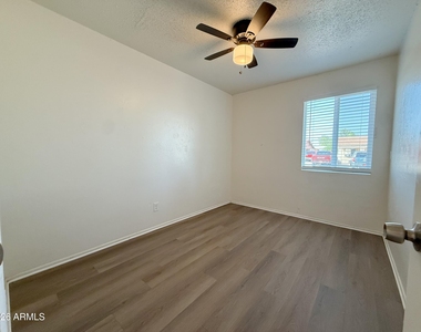 5825 W Flower Street - Photo Thumbnail 11