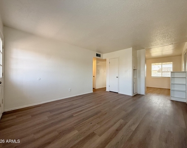 5825 W Flower Street - Photo Thumbnail 4