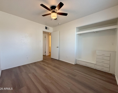 5825 W Flower Street - Photo Thumbnail 15