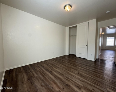 5807 N 73rd Drive - Photo Thumbnail 34
