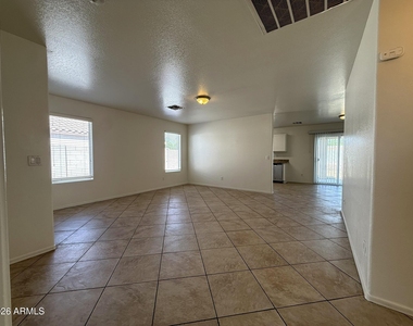 5807 N 73rd Drive - Photo Thumbnail 8