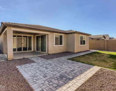 16206 W Jenan Drive - Photo Thumbnail 12