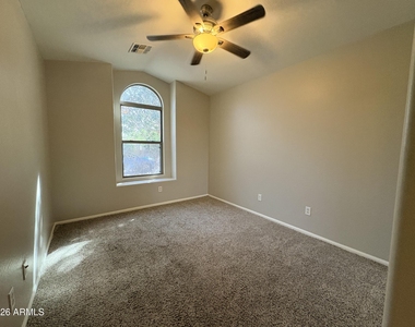 86 W Gold Dust Way - Photo Thumbnail 14