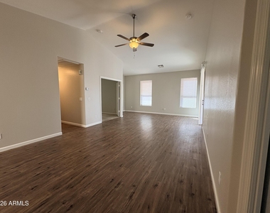 86 W Gold Dust Way - Photo Thumbnail 6