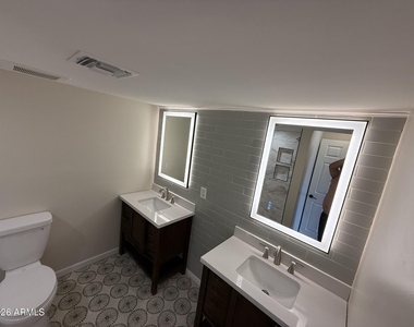 2914 N Hawes Road - Photo Thumbnail 8