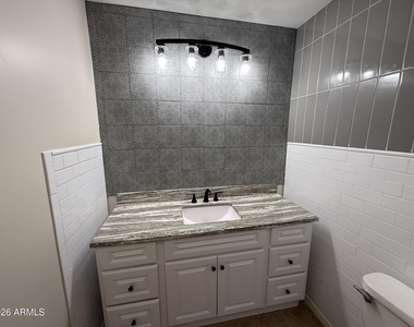2914 N Hawes Road - Photo Thumbnail 18