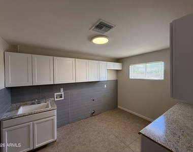 2914 N Hawes Road - Photo Thumbnail 15