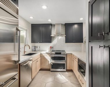 4225 N 21st Street - Photo Thumbnail 2