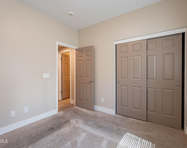 7599 W Springfield Way - Photo Thumbnail 15