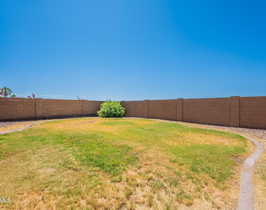 7599 W Springfield Way - Photo Thumbnail 37