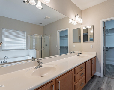 7599 W Springfield Way - Photo Thumbnail 20