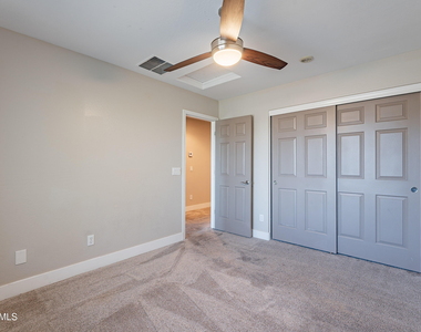 7599 W Springfield Way - Photo Thumbnail 33