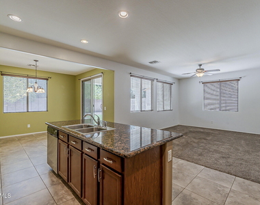 3509 E Oakland Street - Photo Thumbnail 20