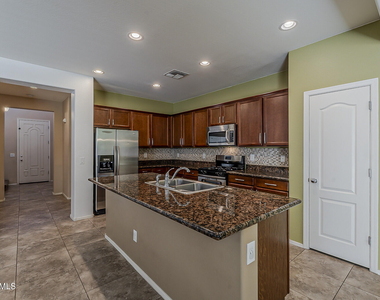 3509 E Oakland Street - Photo Thumbnail 17