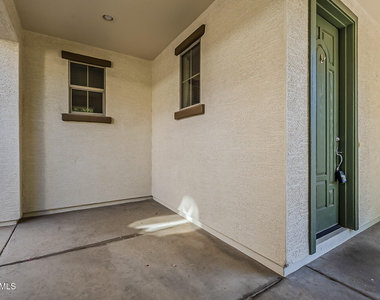 3509 E Oakland Street - Photo Thumbnail 3