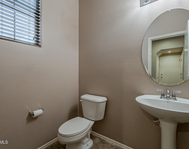 3509 E Oakland Street - Photo Thumbnail 11