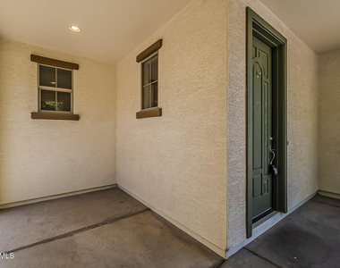 3509 E Oakland Street - Photo Thumbnail 8