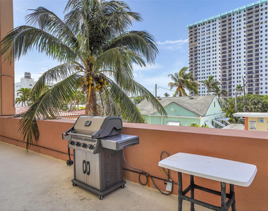 801 S Ocean Drive - Photo Thumbnail 15