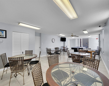 801 S Ocean Drive - Photo Thumbnail 20